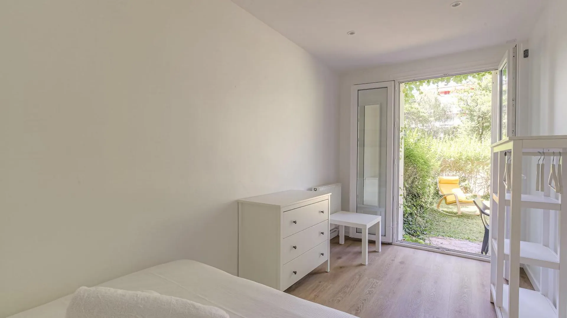 Joli Appartement A Caluire Avec Parking Et Jardin France