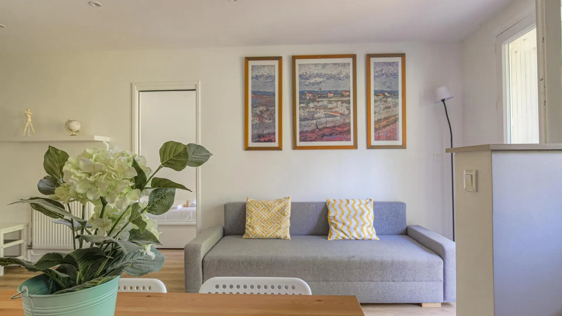 Joli Appartement A Caluire Avec Parking Et Jardin France