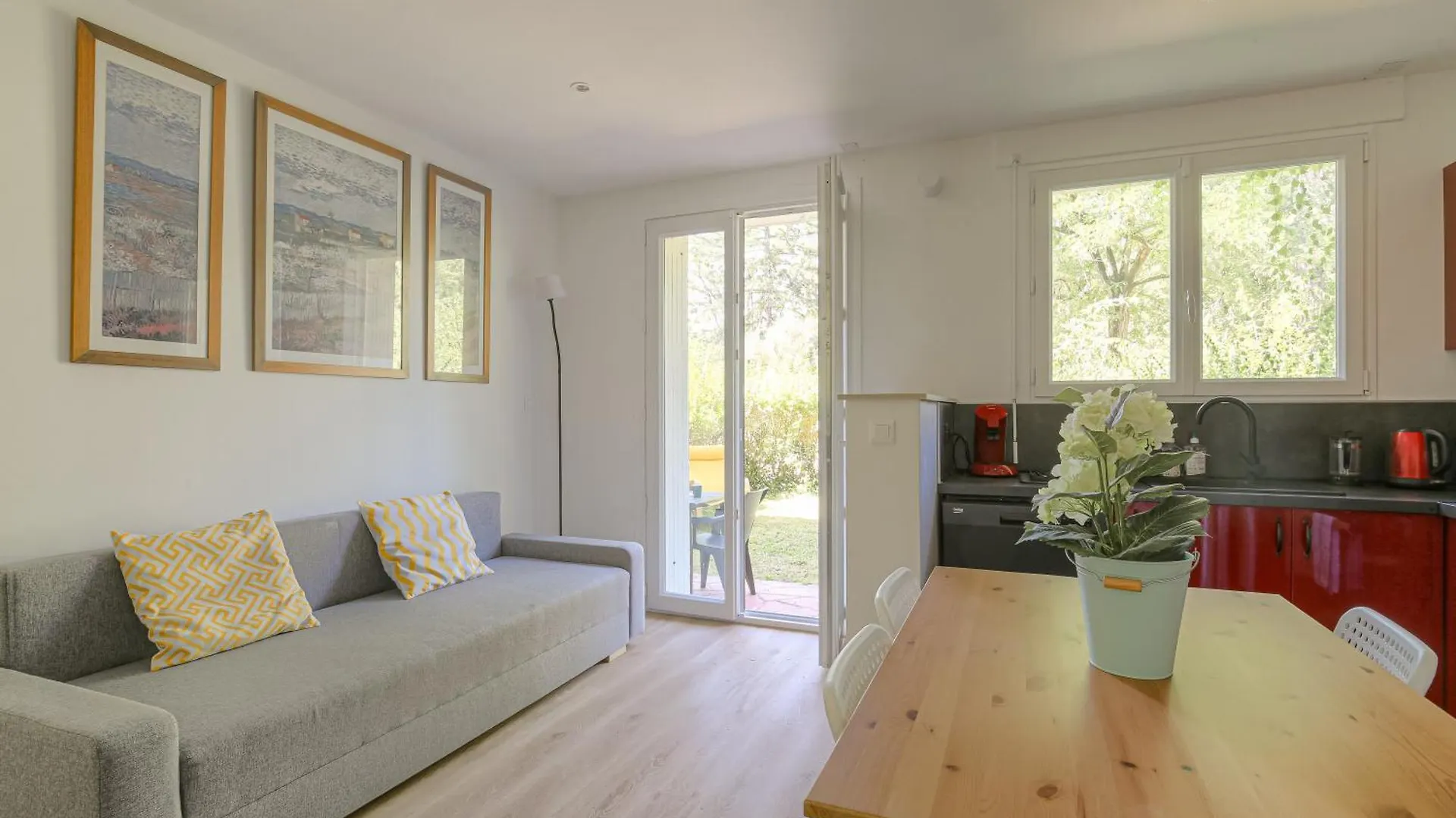 Joli Appartement A Caluire Avec Parking Et Jardin 0*, Caluire-et-Cuire